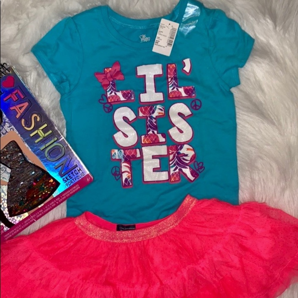 🌟NWT glitter Tutu with “Little Sister” t-shirt.